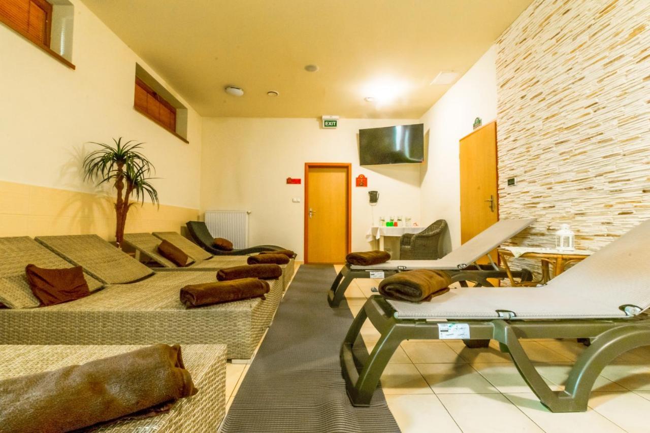 Penzion Ladoven Skvela Kuchyna A Rodinna Atmosfera Martin Extérieur photo