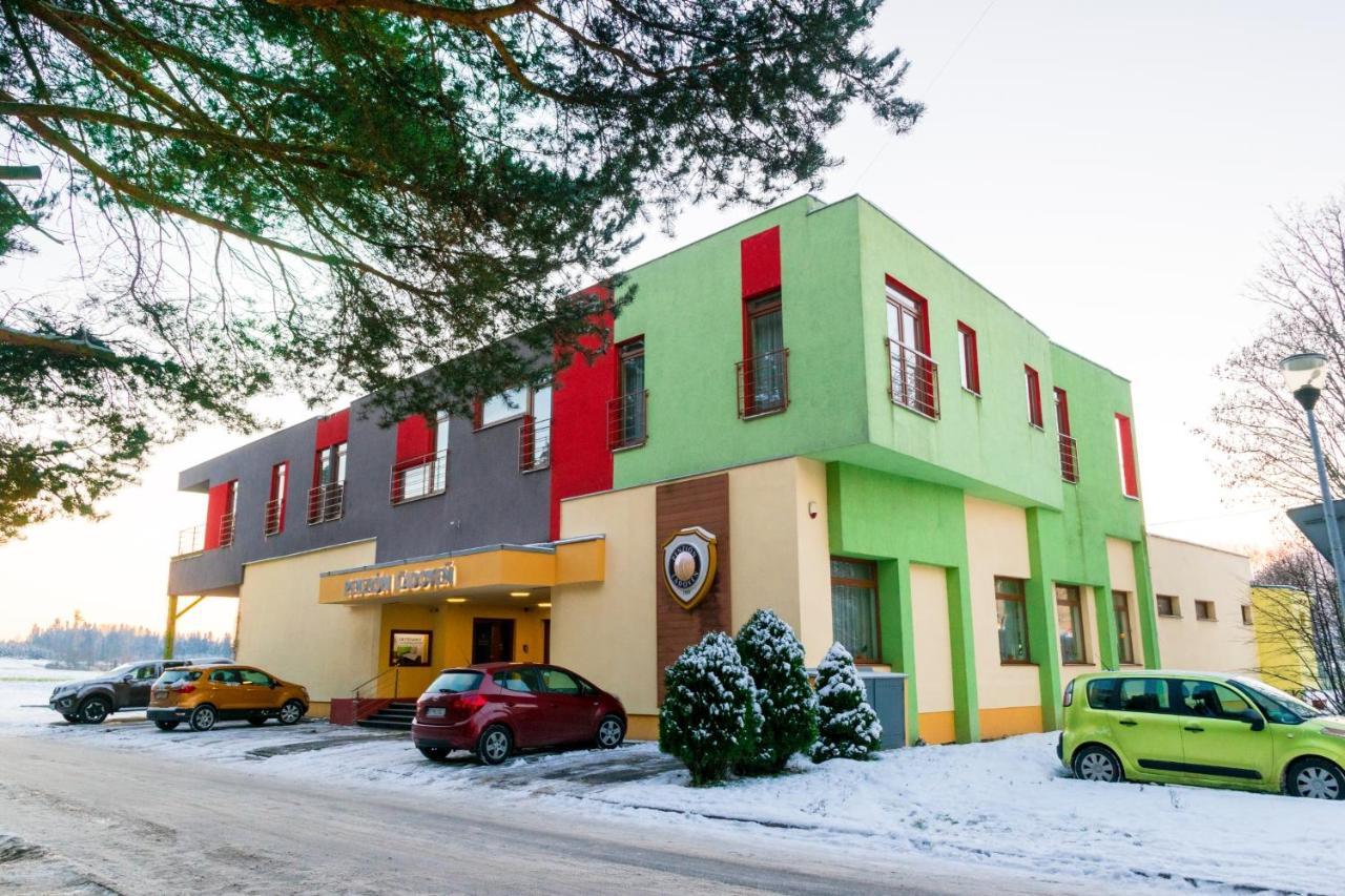 Penzion Ladoven Skvela Kuchyna A Rodinna Atmosfera Martin Extérieur photo