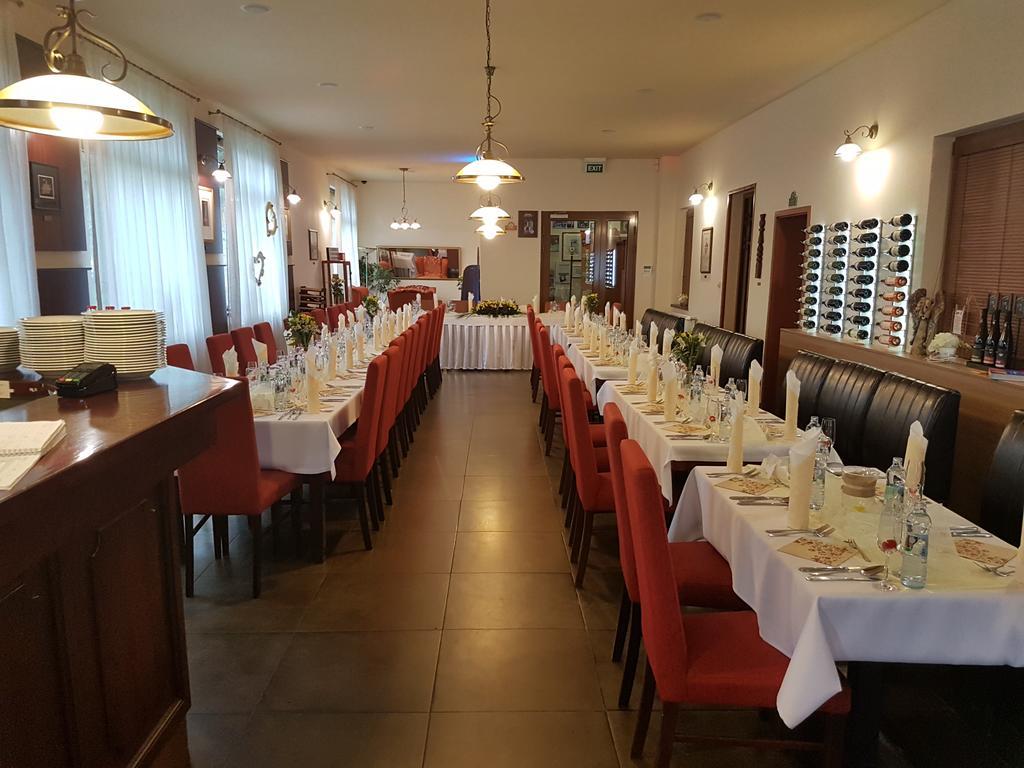Penzion Ladoven Skvela Kuchyna A Rodinna Atmosfera Martin Extérieur photo